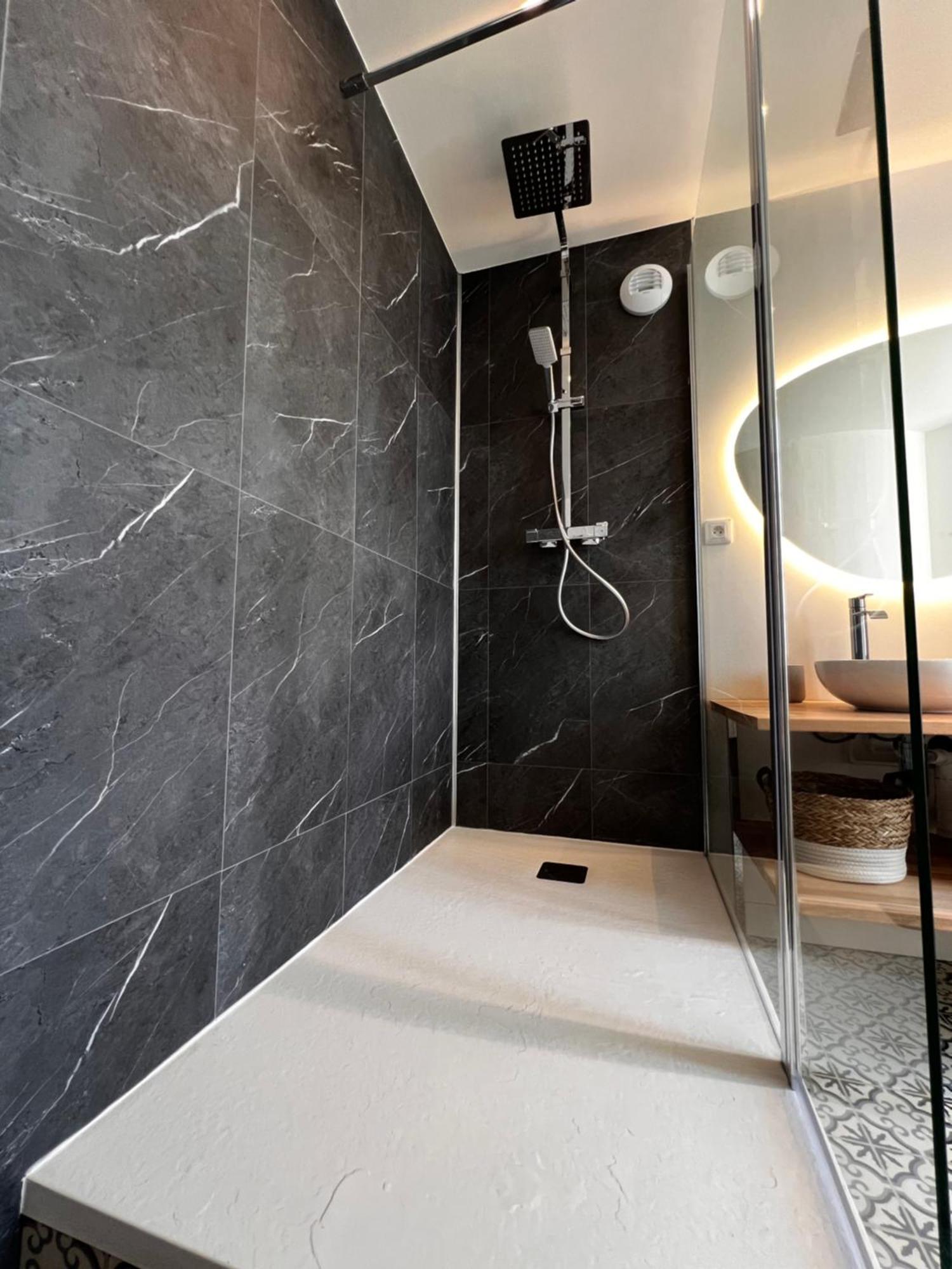 Appartement Gordon Smith, En Plein Centre, 4 Pers Sainte-Mère-Église エクステリア 写真